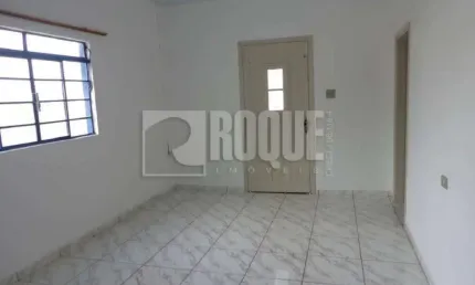 Imóvel com Duas Casas no Mesmo Terreno – Excelente Oportunidade!