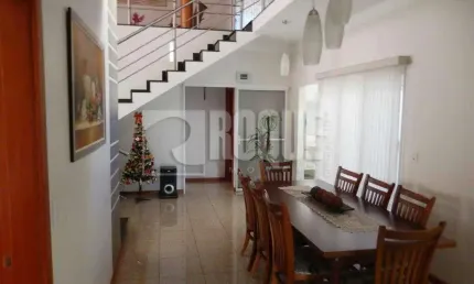 Casa em condomínio à venda no bairro Parque Residencial Roland