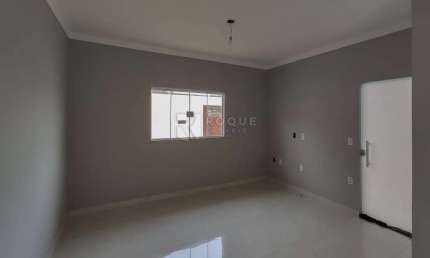 Casa à Venda – 3 Dormitórios, Espaços Amplos e Excelente Custo-Benefício