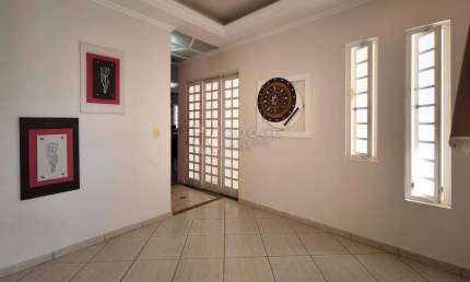 Casa Residencial à Venda – 2 Dormitórios | Suíte | Rancho Gourmet com Hidromassagem | Escritório | 2 Vagas