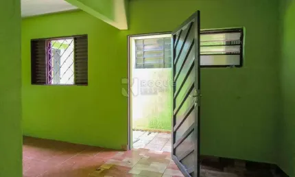 Casa Comercial à venda no bairro Parque Residencial Abílio Pedro