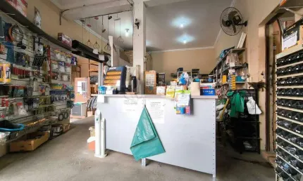 Casa Comercial à venda no bairro Jardim Residencial Graminha II