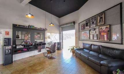 Casa Comercial à venda no bairro Jardim Nova Europa