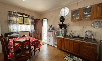 Casa Comercial à venda no bairro Chácaras Antonieta