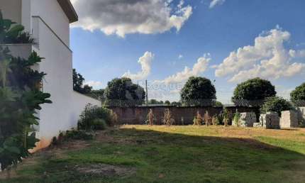 Terreno em condomínio à venda no bairro Residencial Vermont