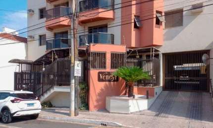 Apartamento com 3 quartos para alugar no Centro, Limeira 