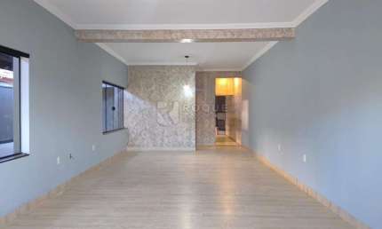 Casa com 4 quartos à venda na Vila Piza, Limeira 