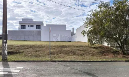 Terreno em condomínio à venda no bairro Jardim Porto Real V