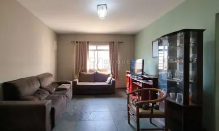 Casa com 3 quartos à venda na Vila Claudia, Limeira 