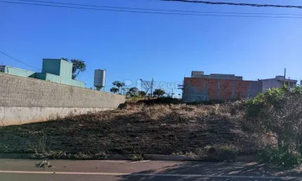 Terreno à venda no bairro Residencial Colinas do Engenho I