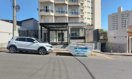 Apartamento com 3 quartos para alugar no Centro, Limeira 
