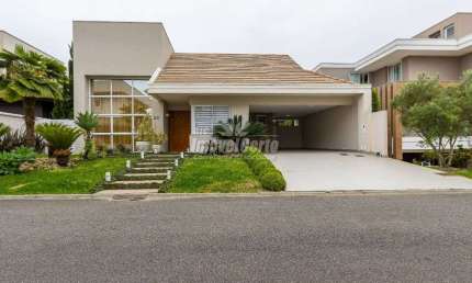 Casa com 4 quartos à venda na Rua Antônio Escorsin, São Braz, Curitiba, 324 m2 por R$ 4.950.000