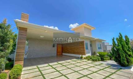 Casa de 4 quartos com suíte no condomínio Gran Park
