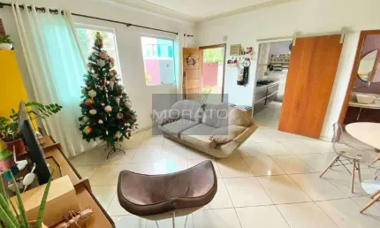 Casa com 3 quartos à venda na Rua Oslo, --, Trevo, Belo Horizonte