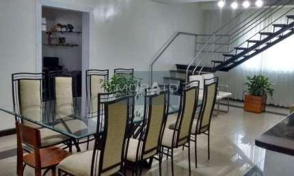 Casa à venda 5 quartos, 3 suítes e 6 vagas, no bairro Camargos