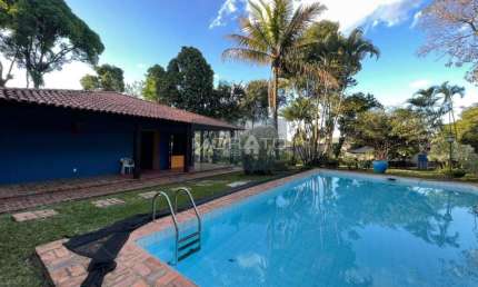 Casa de 02 Quartos com piscina em lote de 2.000m² no bairro Braunas.