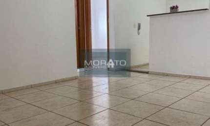 Apartamento de dois quartos uma vaga bairro California