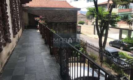 Casa à venda, 4 quartos, 2 suítes, 6 vagas, Glória - Contagem/MG