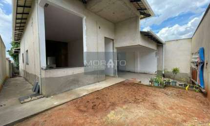 Casa 3 Quartos, 2 Suítes, 4 Vagas no Bairro Dom Bosco