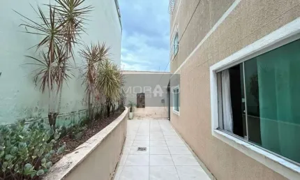 Ampla área privativa em U de 03 quartos com suíte em excelente localização no Bairro Cabral