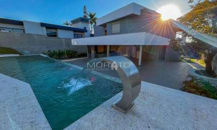 Casa com 4 Suítes e 6 vagas de garagem no Bairro Bandeirantes (Pampulha)