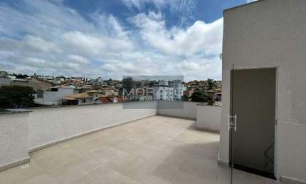 Cobertura de 02 quartos com suíte em excelente localização no Bairro Xangri-lá