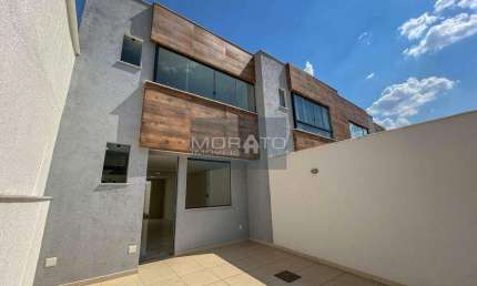 Casa Duplex 3 Quartos, 1 suíte, 2 vagas, Bairro Santa Rosa