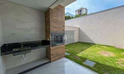 Casa triplex 3 quartos, 1 suíte, 2 vagas, Bairro Itapoã