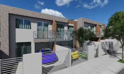 Casa Duplex 03 Quartos, Suíte, 02 Vagas no Bairro Letícia