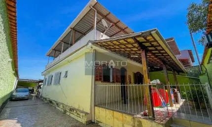 Casa com 4 quartos, 7 vagas de garagem no bairro São Salvador - Belo Horizonte