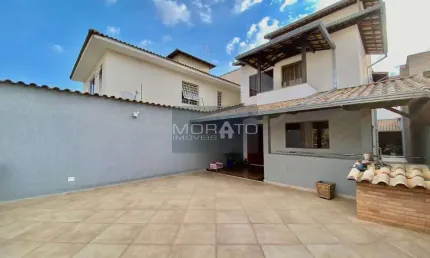 Casa 4 Quartos, 3 Vagas no Bairro Jardim Riacho das Pedras