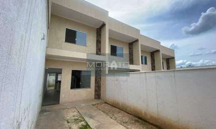 Casa Geminada 2 Quartos, 2 Vagas de Garagem em Betim - MG
