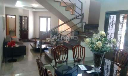 Casa 4 Quartos, 1 Suíte com Hidro, 8 Vagas. Inconfidentes-Contagem.