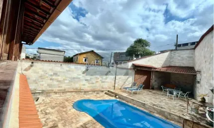 Casa com 4 quartos à venda na Rua Maria, --, Santa Maria, Belo Horizonte