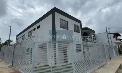 Casa Geminada 3 Quartos, 1 Vaga de Garagem no Bairro Piratininga