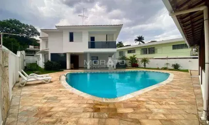 Casa com 4 Quartos 4 suítes e 8 Vagas no Bairro São Luiz em Belo Horizonte.