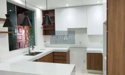 Casa Maravilhosa 4 quartos 2 suítes no bairro Bandeirantes em contagem