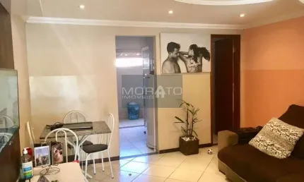 Casa 2 Quartos, 2 Suítes, 2 Vagas de Garagem no Bairro Camargos