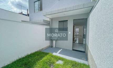 Casa 2 quartos sendo 1 suíte com 1 vaga no bairro São João Batista.