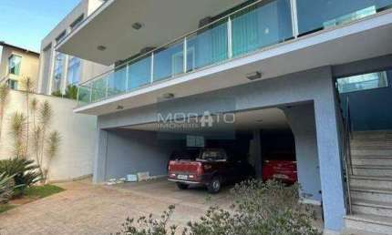 Casa 4 Quartos, Suíte Máster, 8 Vagas de garagem no Bairro Paquetá