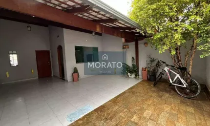 Casa 3 Quartos, Suíte, 03 Vagas, no Bairro Planalto