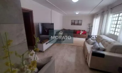 Casa 2 Quartos, Suíte e 6 vagas de garagem no bairro Amazonas