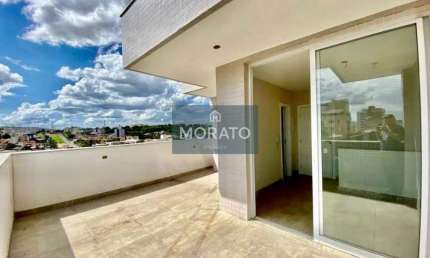Cobertura com 2 quartos sendo 1 suíte com 2 Vagas no bairro Castelo.