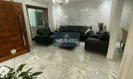 Casa 4 Quartos, Suítes, 3 vagas de Garagem no bairro Santa Amélia