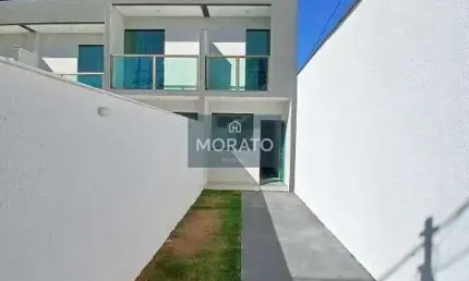 Casa 2 Quartos, 1 Suíte, 2 Vagas de Garagem, no Bairro Glória