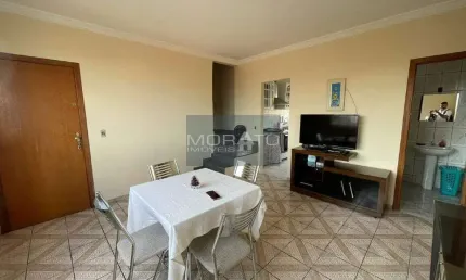 Cobertura , 2 Banheiros , 4 Quartos , 1 Vaga de Garagem, Céu Azul