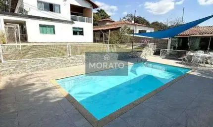 Casa com 7 Suítes, Lazer Completo no Bairro Enseada das Garças