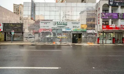 Prédio à venda na Rua Cruz Machado, 375, Centro, Curitiba