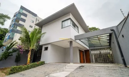 Casa com 3 quartos à venda na Rua Valdevino Vieira Cordeiros, 278, Ressacada, Itajaí