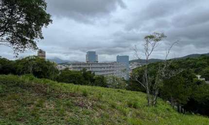 Terreno à venda na Rua Sergipe, Estados, Balneário Camboriú por R$ 12.000.000